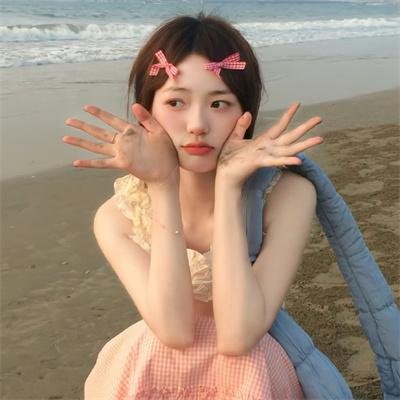 秘密的小奈 海报